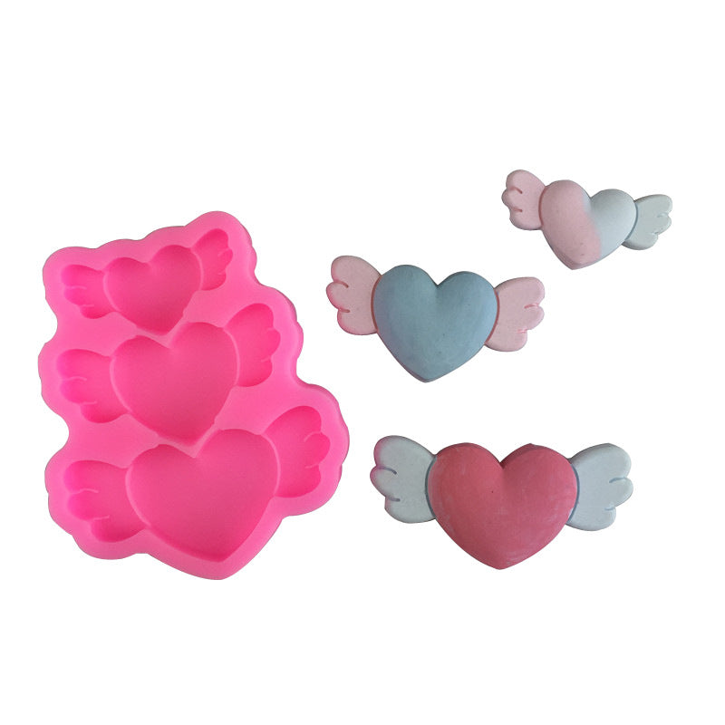 Squished Heart Mold – Wylde Thyme Studio